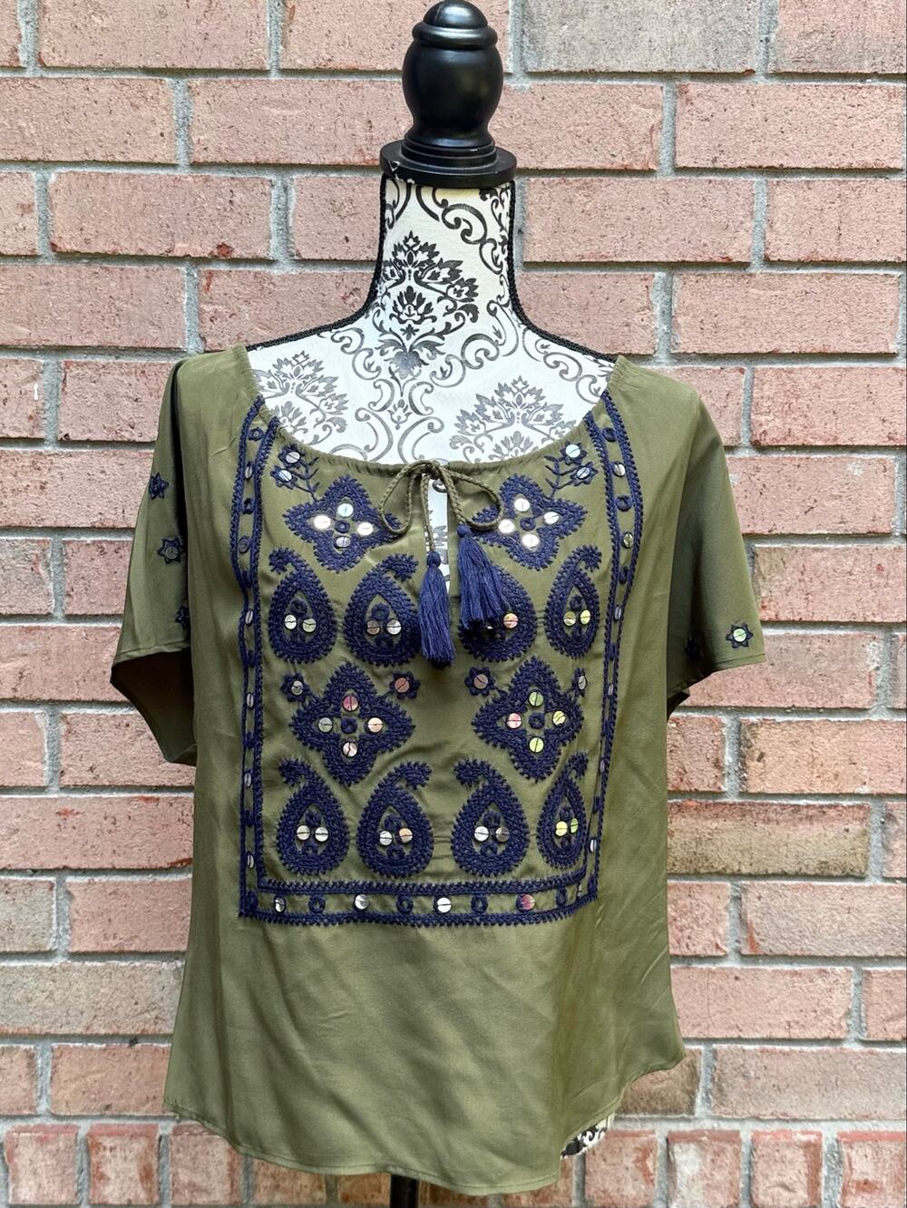 NWT Tory Burch 100% Silk Embroidered Blouse Sz 4 Minor Flaws